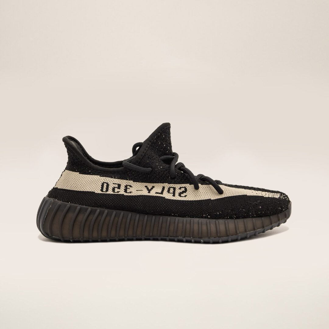Yeezy 350 V2 Black Core White – AMÉNDE