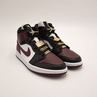 Jordan 1 Mid Beetroot